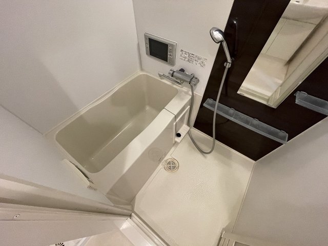 バス・シャワールーム　お風呂で日々の疲れを落としましょう