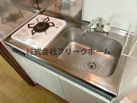 西武多摩川線 新小金井駅 徒歩13分 2階建 築29年のキッチン写真