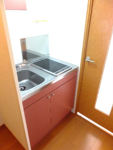 キッチン　あったまり早い電気調理器2口