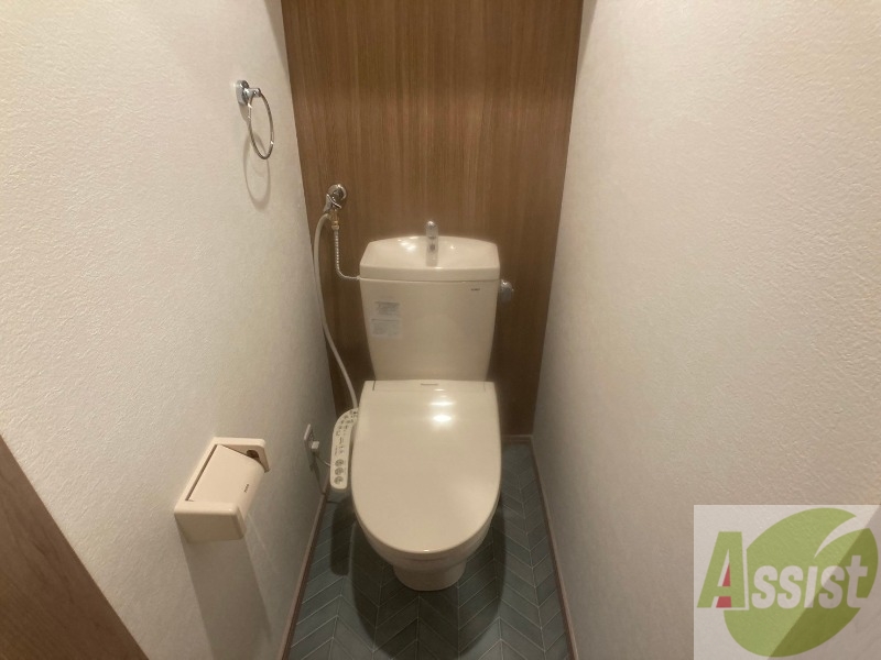 トイレ　こちらはトイレです。清潔感があり、安心して使用できます。