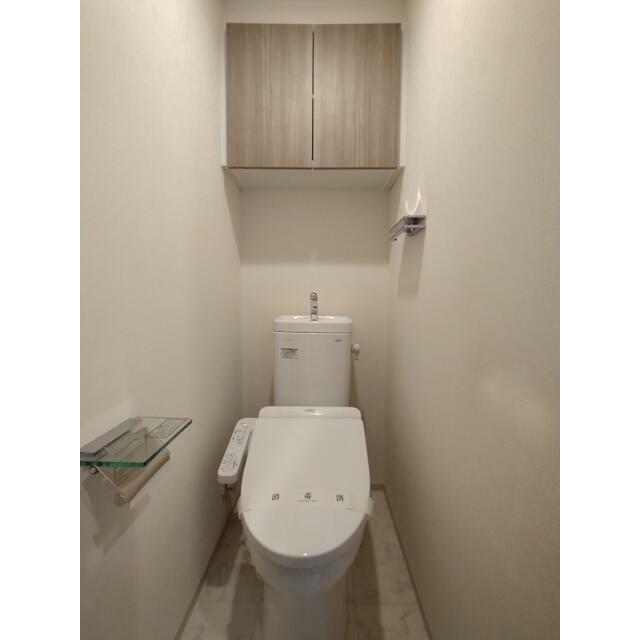 トイレ　写真はイメージです（床やクロスの色が変更となる可能性がありま