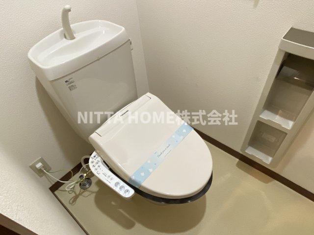 トイレ　ウォシュレットも付いています◎