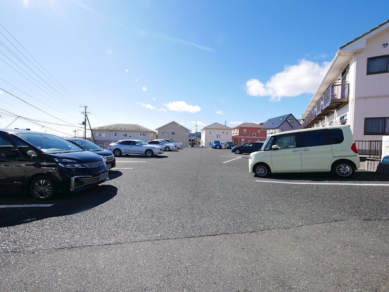 駐車場　敷地内駐車場