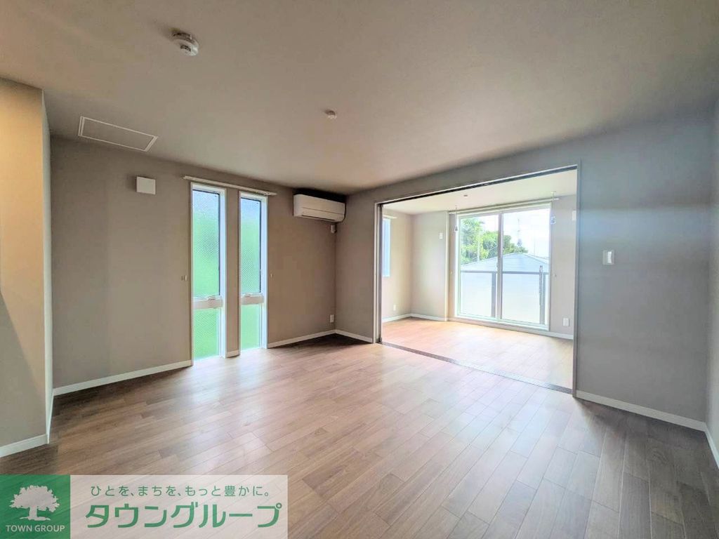 居室・リビング　同社施工別物件