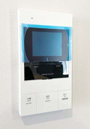 セキュリティ　★モニター付きインターホンで来客時も安心★