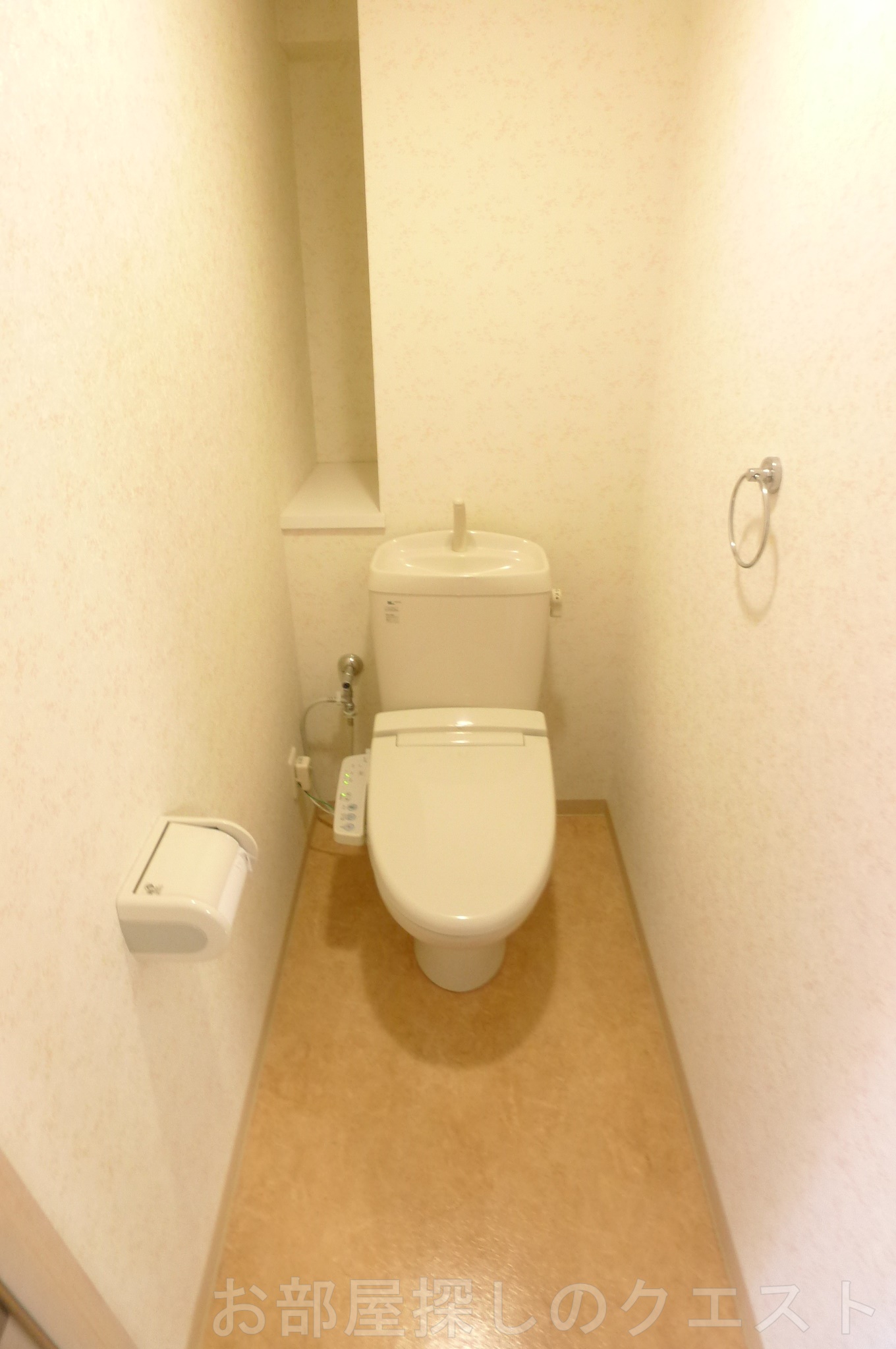 トイレ　（写真は同タイプ）