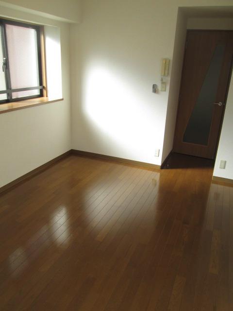 収納　他号室の写真になります。