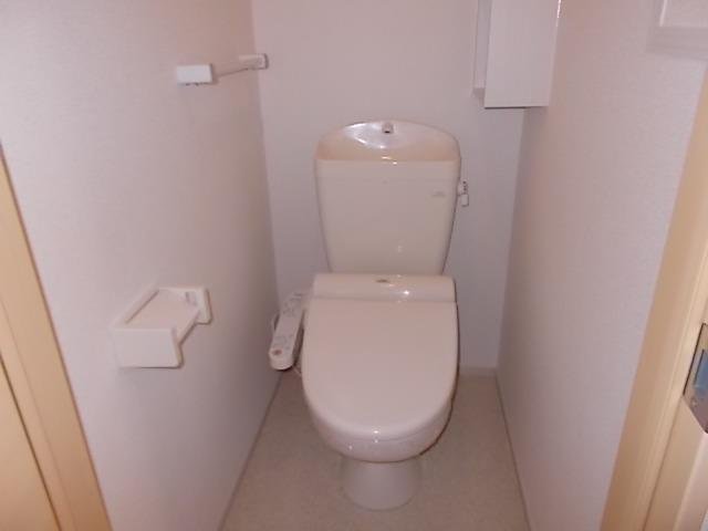 トイレ　トイレもきれいです
