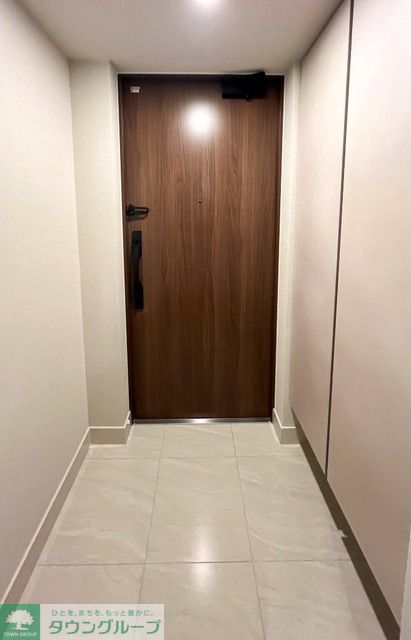 玄関　※写真は同タイプ住戸です。