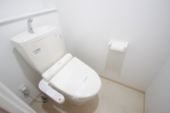 トイレ　※別部屋の写真です