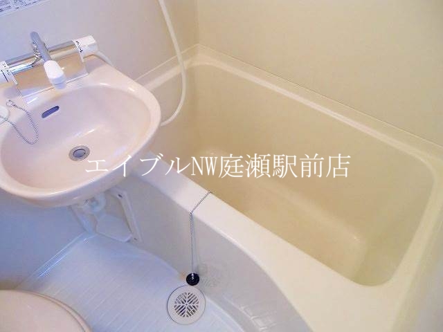 バス・シャワールーム　バス