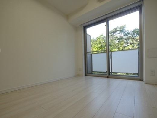 居室・リビング　内観1