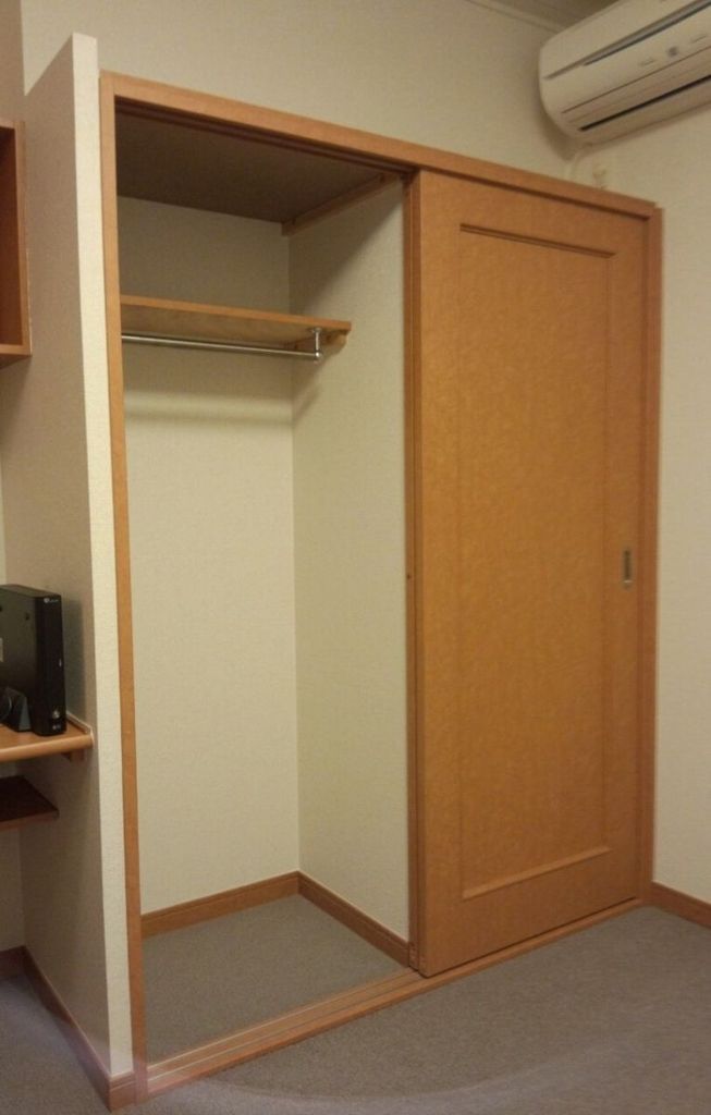 その他部屋・スペース　衣類がたくさん掛けられます