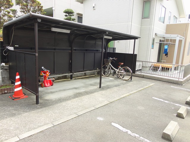 ＪＲ御殿場線 下土狩駅 徒歩12分 3階建 築25年の外観写真