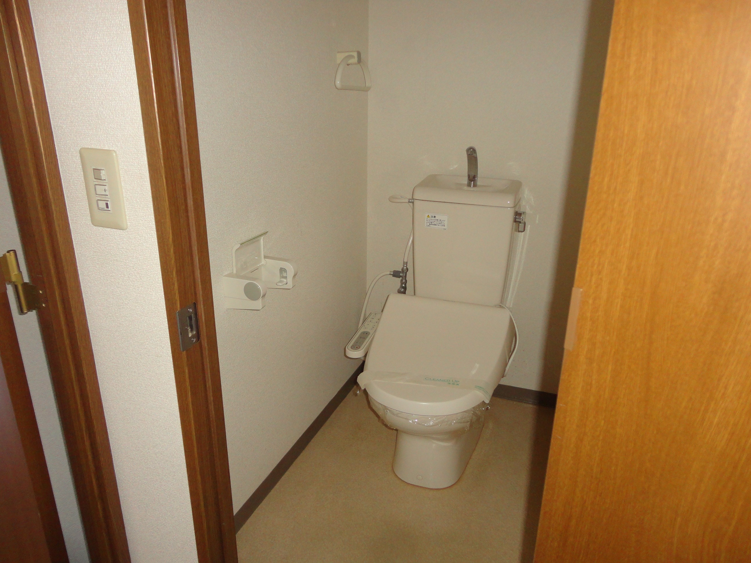 ＪＲ御殿場線 下土狩駅 徒歩12分 3階建 築25年のトイレ写真