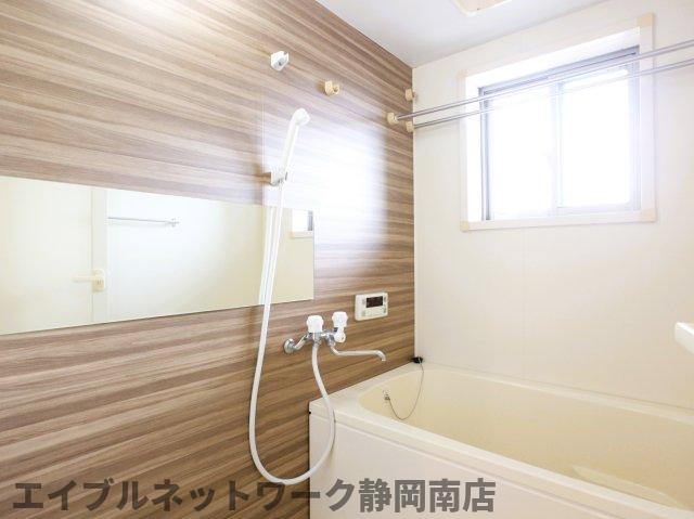 バス・シャワールーム　きれいなお風呂です
