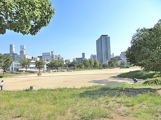 【La Douceur天満（旧プレジオ天満）の公園】