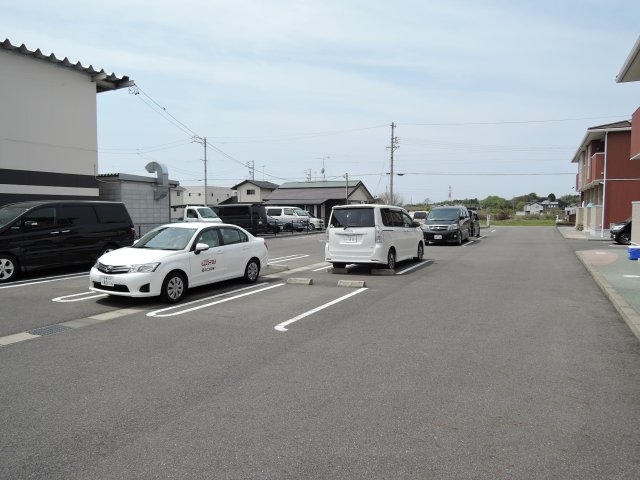 【ベル・アルカンシェルＢの駐車場】