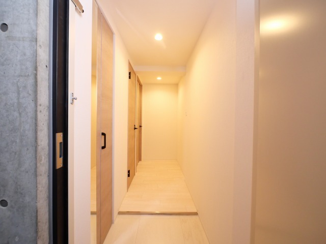 【Ｓ－ＲＥＳＩＤＥＮＣＥ元町ａｌｅｃｔｒａの玄関】