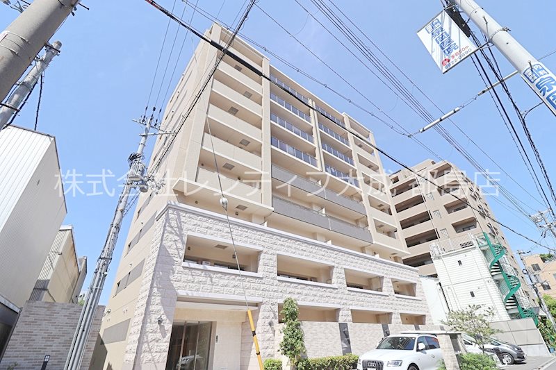 大阪市都島区東野田町のマンションの建物外観