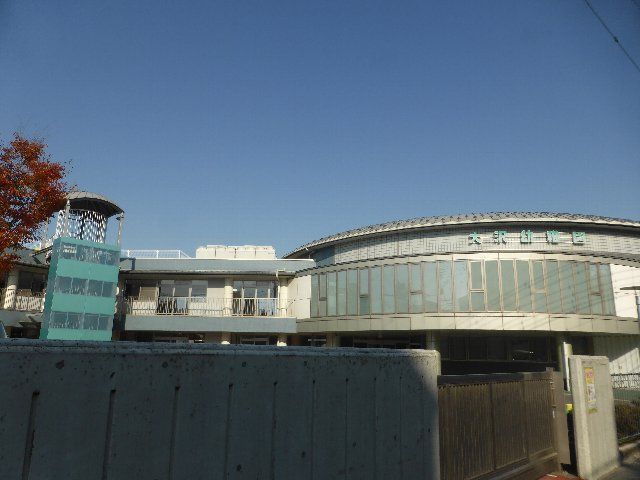 幼稚園・保育園　大沢幼稚園（幼稚園・保育園）まで382m