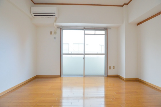 居室・リビング　家具のレイアウトがしやすそうなお部屋