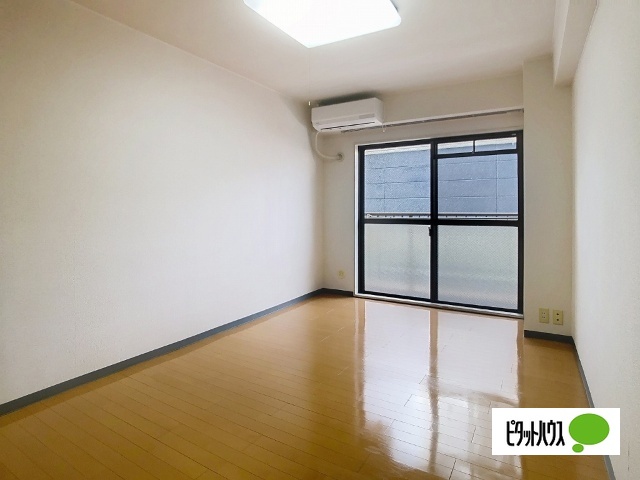 居室・リビング　２１４の写真