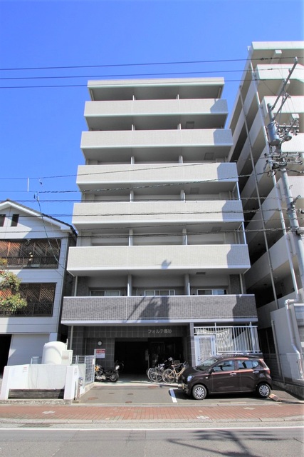 【松山市高砂町のマンションの建物外観】