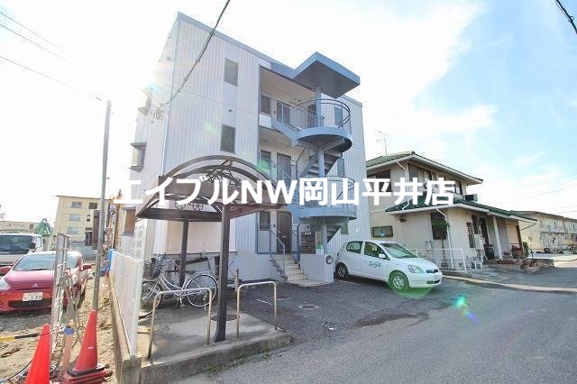 【岡山市中区高島新屋敷のマンションの建物外観】