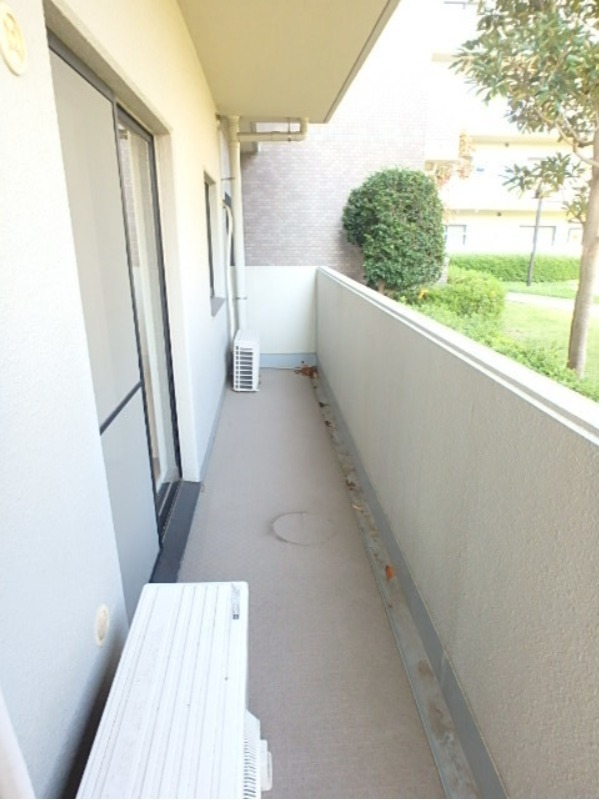 バルコニー　図面と現状に相違がある場合には現状を優先