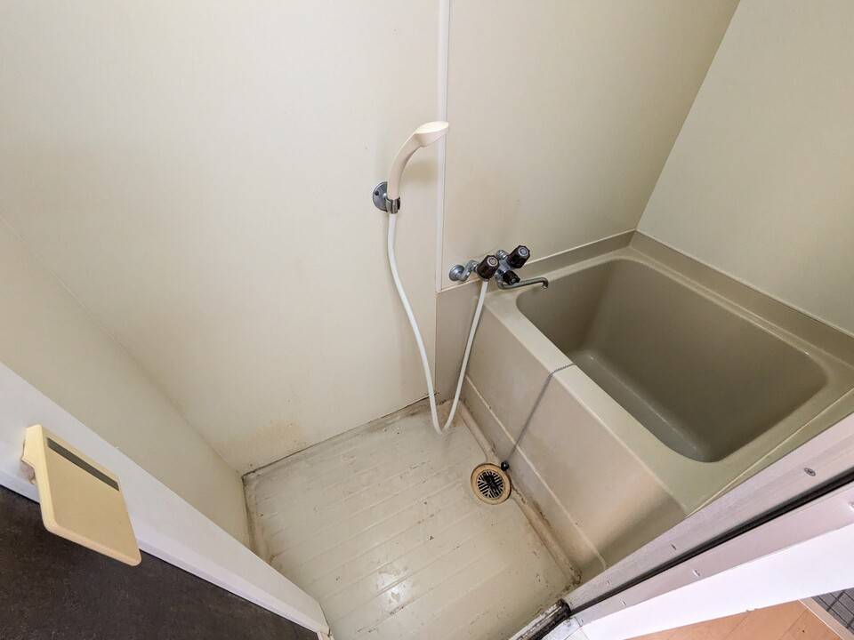 バス・シャワールーム　浴室