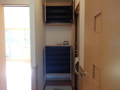 玄関　玄関（イメージ）