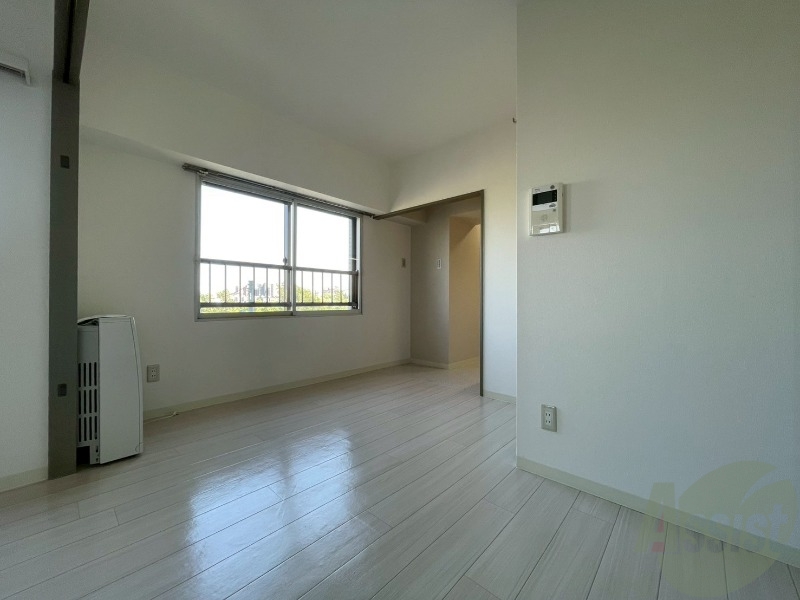 居室・リビング　広くてキレイなＬＤＫが広がっていて、充実した生活が送れそう。