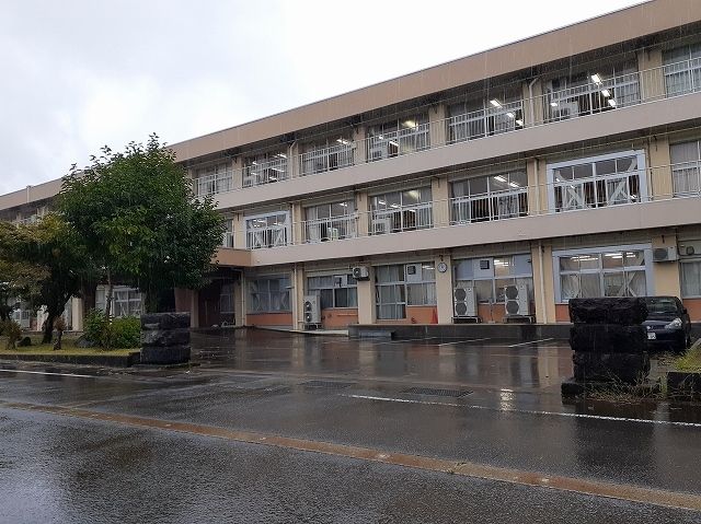 小学校　堀之内小学校（小学校）まで410m