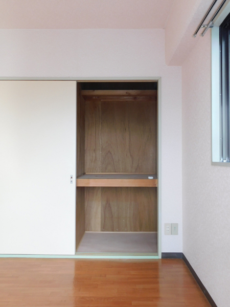 収納　洋室に収納があります！