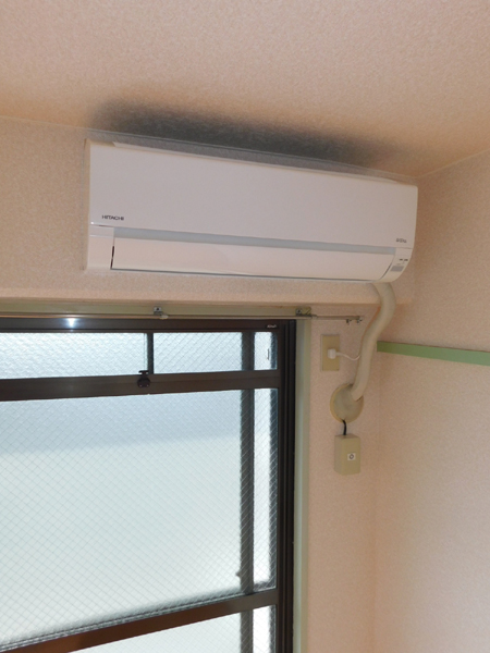 その他設備　洋室にエアコン設置されてます！