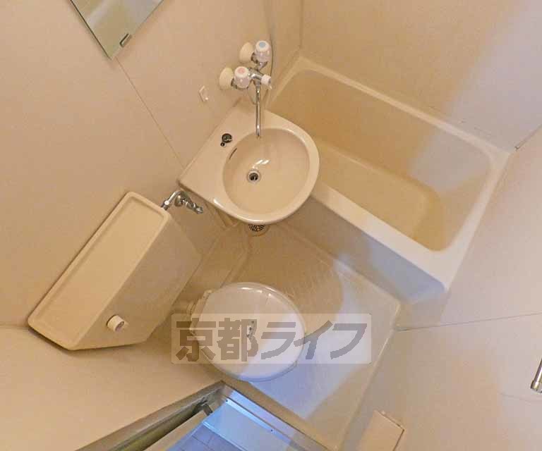 バス・シャワールーム　バスです