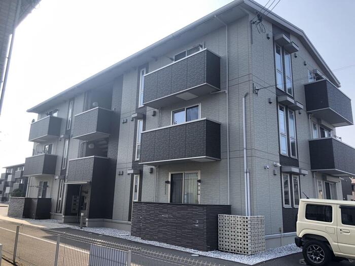カサベルデVIIの建物外観
