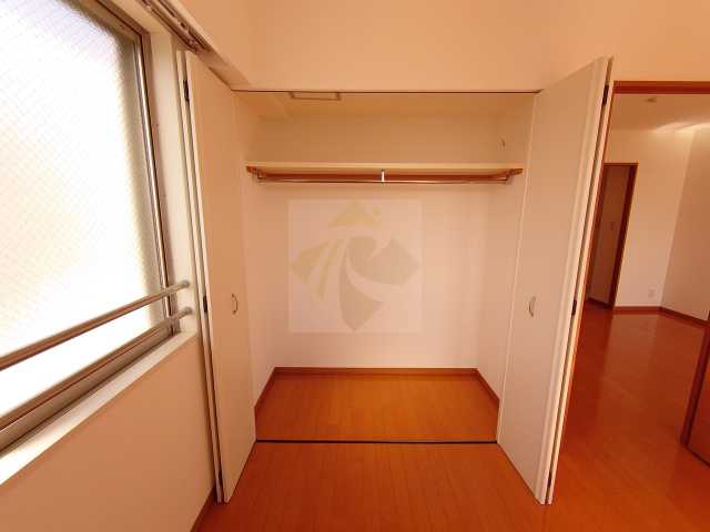 収納　プライムアーバン中目黒II