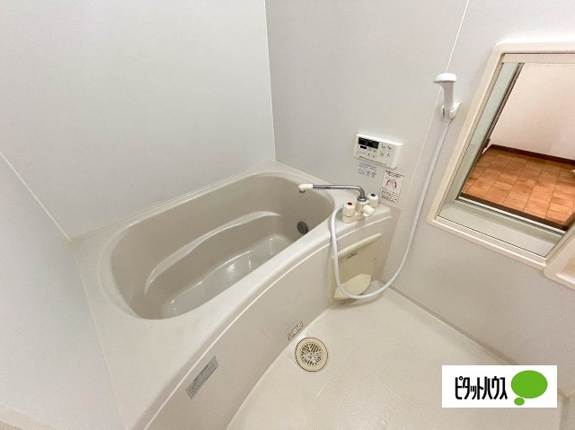 バス・シャワールーム　別室写真です