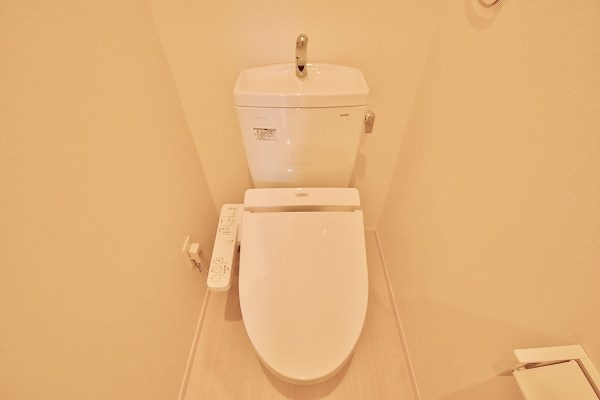 トイレ　温水洗浄便座★