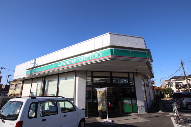 コンビニ　ローソンストア１００横浜瀬谷店（コンビニ）まで700m
