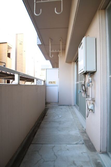バルコニー　※同建物内別室の参考写真です