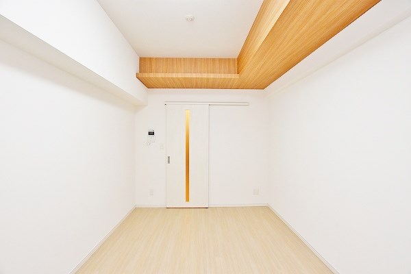 居室・リビング　★洋室6.7帖★