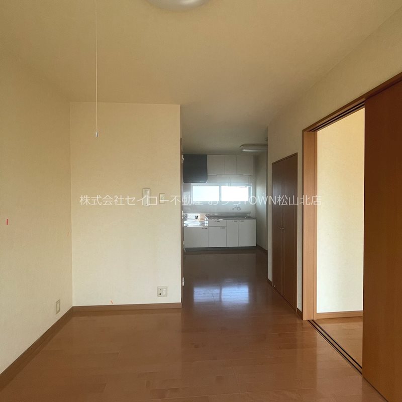 居室・リビング　明るい洋室☆