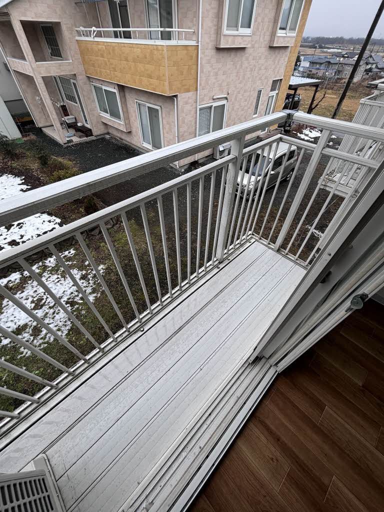 バルコニー　バルコニー