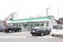 コンビニ　ファミリーマート高松茜町店（コンビニ）まで666m