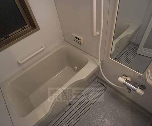 バス・シャワールーム　追炊き機能付きです。