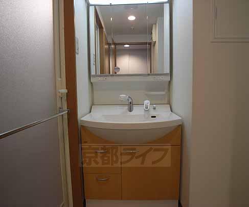 洗面設備　便利なシャンプードレッサー