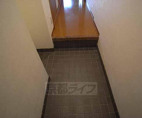 玄関　広い玄関。